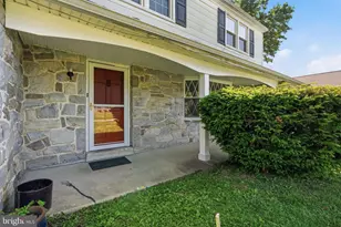 1825 Sterigere St, West Norriton, PA 19403 - Photo 4