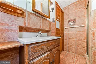 4 E Lodges Ln, Bala Cynwyd, PA 19004 - Photo 36