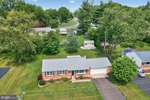 3207 Sharon Ln, Norristown, PA 19403 - Photo 2