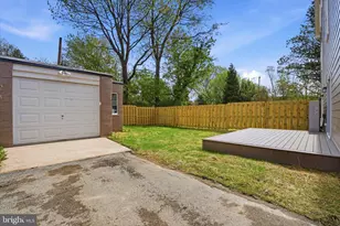 425 Grove Pl, Narberth, PA 19072 - Photo 6