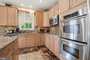 2780 Honeysuckle Ln, Huntingdon Valley, PA 19006 - Photo 22