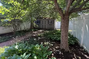 1720 Locust St, Norristown, PA 19401 - Photo 32