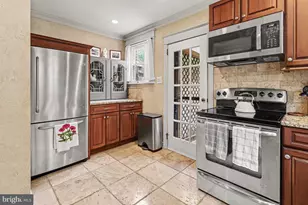 1720 Locust St, Norristown, PA 19401 - Photo 12