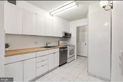 1001 City Avenue #EC801, Wynnewood, PA 19096 - Photo 8
