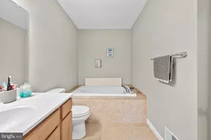 303 W 1st Ave, Conshohocken, PA 19428 - Photo 22