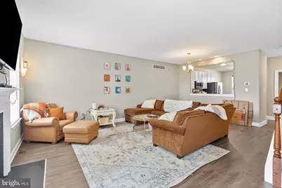 303 W 1st Avenue, Conshohocken, PA 19428 - Photo 6