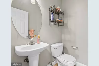 303 W 1st Avenue, Conshohocken, PA 19428 - Photo 12