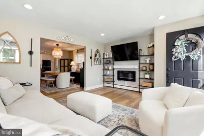 239 E 12th Avenue, Conshohocken, PA 19428 - Photo 4