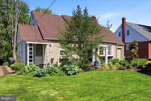 632 S Towamencin Ave, Lansdale, PA 19446 - Photo 2