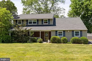 40 Harcourt Ln, Hatboro, PA 19040 - Photo 2
