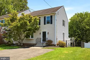 409 Sawmill Ln, Horsham, PA 19044 - Photo 2