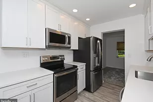 3115 Greenhill Ln, Norristown, PA 19401 - Photo 10