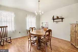 25 William Penn Dr, Schwenksville, PA 19473 - Photo 12