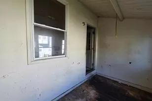 668 Haws Ave, Norristown, PA 19401 - Photo 14