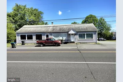 1573 E Philadelphia Avenue, Gilbertsville, PA 19525 - Photo 2