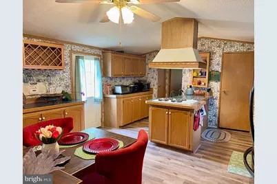 570 Layfield Road #L, Perkiomenville, PA 18074 - Photo 6
