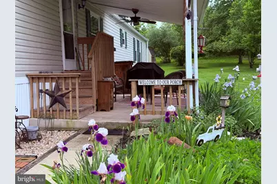 570 Layfield Road #L, Perkiomenville, PA 18074 - Photo 2