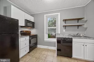 24 E 5th St, Pottstown, PA 19464 - Photo 10
