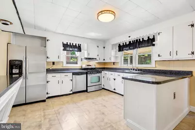 712 E Hector Street, Conshohocken, PA 19428 - Photo 10