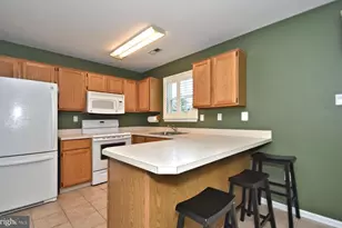 1303 Kenwood Dr, North Wales, PA 19454 - Photo 10