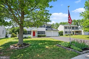 793 Hunter Dr, Pennsburg, PA 18073 - Photo 4
