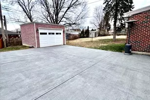 901 Cooke Ln, Norristown, PA 19401 - Photo 10