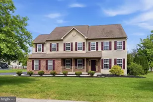 89 Bella Rosa Ct, Royersford, PA 19468 - Photo 1