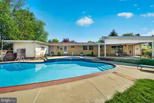 2615 Dogwood Ln, Norristown, PA 19401 - Photo 16