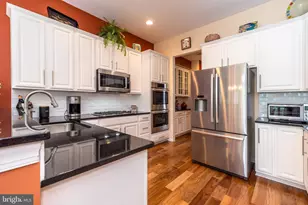295 Goldenrod Dr, Upper Gwynedd, PA 19446 - Photo 16