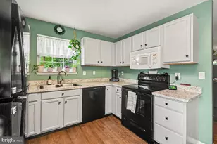 418 State St, East Greenville, PA 18041 - Photo 8