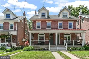 136 Walnut St, Mont Clare, PA 19453 - Photo 2