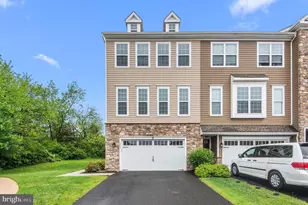 1037 Chapman, Hatfield, PA 19440 - Photo 2