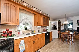561 Park Ave, Harleysville, PA 19438 - Photo 16
