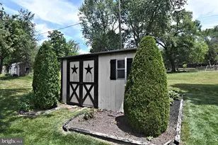 561 Park Ave, Harleysville, PA 19438 - Photo 62