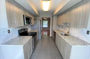 6704 Colonial Ct, North Wales, PA 19454 - Photo 2