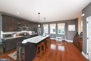 346 Roberts Ave, Conshohocken, PA 19428 - Photo 4