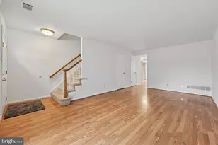128 Macklenburg Dr, Penllyn, PA 19422 - Photo 2