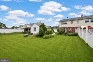 728 Pennbrook Ave, Lansdale, PA 19446 - Photo 2