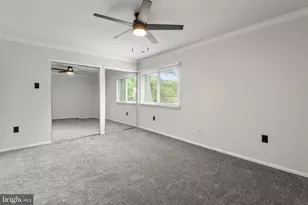 912 Meadowview Ln, Mont Clare, PA 19453 - Photo 16