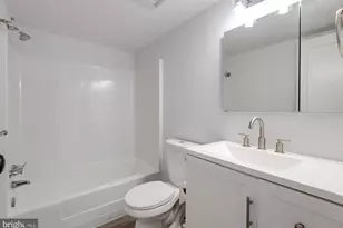 912 Meadowview Ln, Mont Clare, PA 19453 - Photo 20