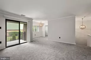 912 Meadowview Ln, Mont Clare, PA 19453 - Photo 6