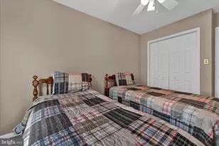 701 Village Green Dr, Gilbertsville, PA 19525 - Photo 24
