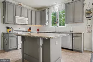 37 Saddleview Dr, Royersford, PA 19468 - Photo 14