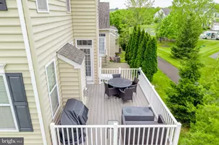 2004 Pleasant Valley Dr, Lansdale, PA 19446 - Photo 30