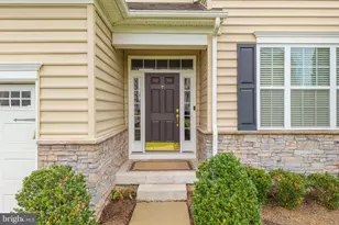 2004 Pleasant Valley Dr, Lansdale, PA 19446 - Photo 4
