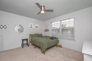 2004 Pleasant Valley Dr, Lansdale, PA 19446 - Photo 22