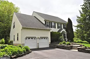105 Pauline Cir, Lansdale, PA 19446 - Photo 1