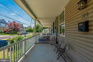 314 W Montgomery Ave, North Wales, PA 19454 - Photo 2