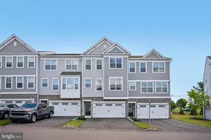 154 Larrabee Wy, Royersford, PA 19468 - Photo 1