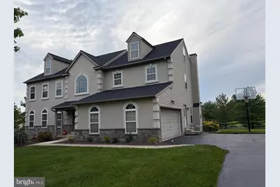 2051 Lockerbie Road, Schwenksville, PA 19473 - Photo 2